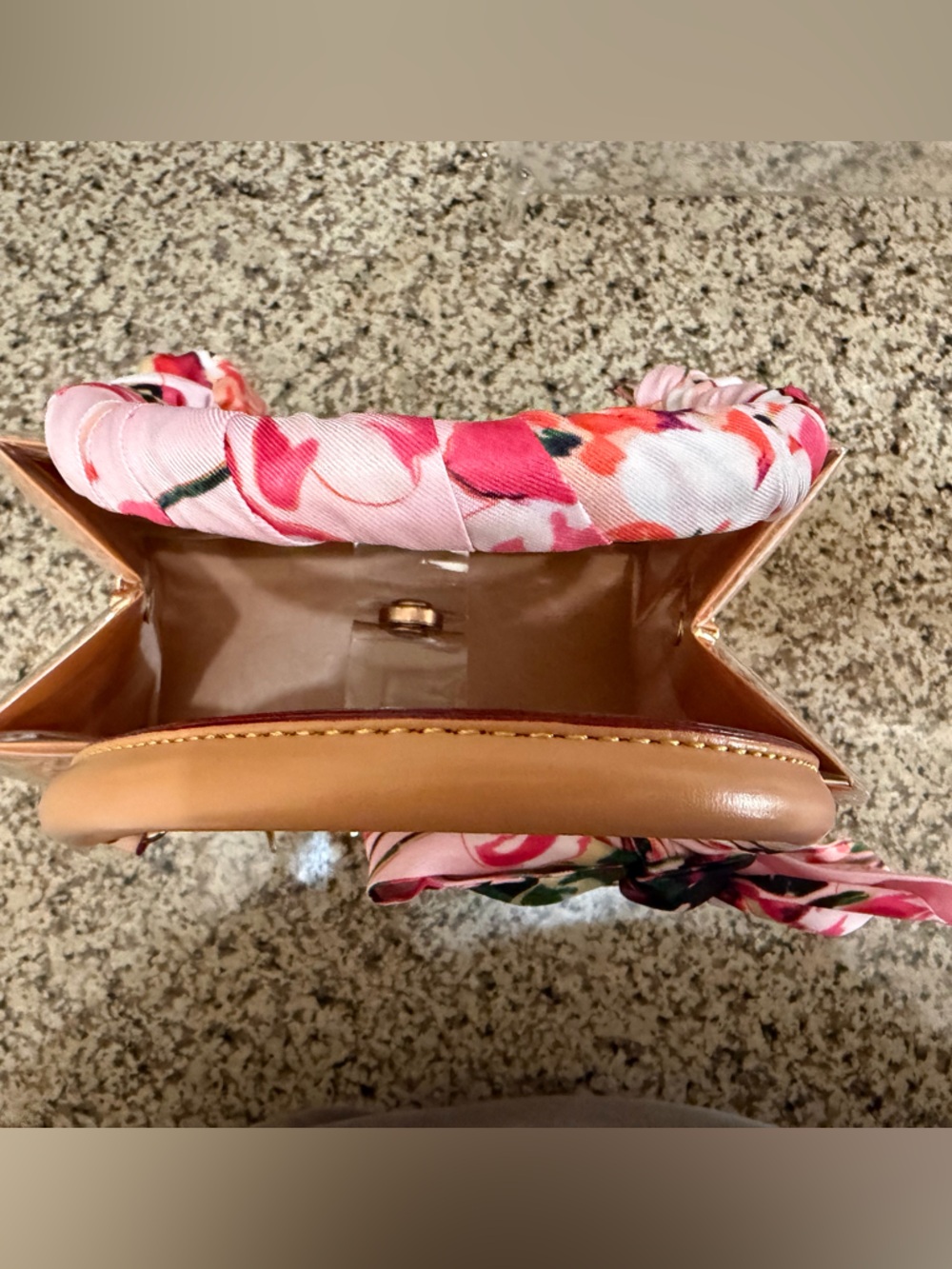 💛🩷🖤Louis Vuitton Gift Bag Tote🖤🩷💛 - Picture 7 of 7